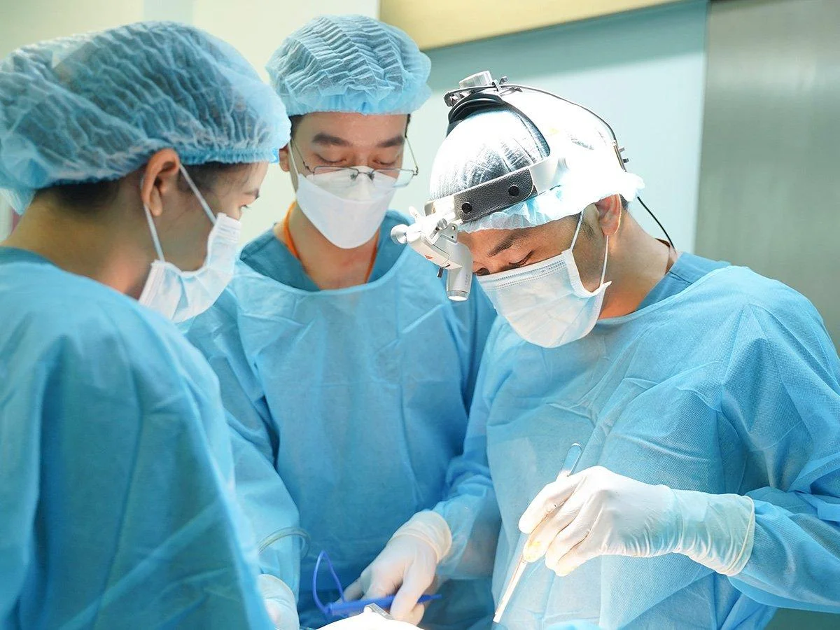 Chị em sau sinh hút mỡ: Nên kiệt hay không kiệt? - Dr. Châu Thanh Phong - Thẩm mỹ 3 vòng
