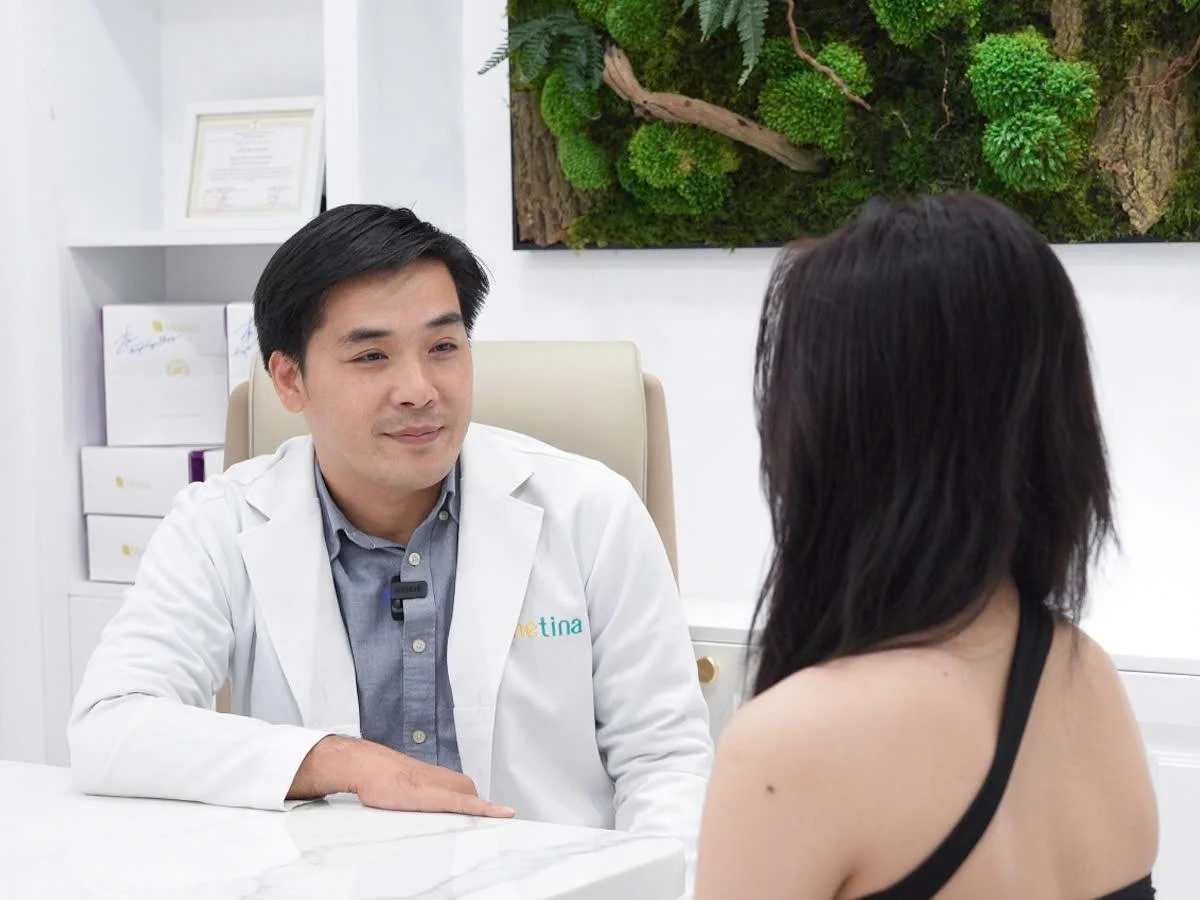 Ngày càng có nhiều chị em phụ nữ có xu hướng yêu thích dáng ngực tự nhiên và ... - Dr. Châu Thanh Phong - Thẩm mỹ 3 vòng